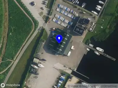 Ambulance met gepaste spoed naar de Mooie Nelweg in Haarlem