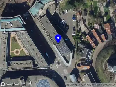 Ambulance met gepaste spoed naar de Schoutstraat in Ridderkerk