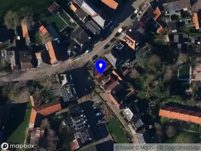 Brandweer met grote spoed naar de Haedstrjitte in Reduzum vanwege waarnemen gaslucht