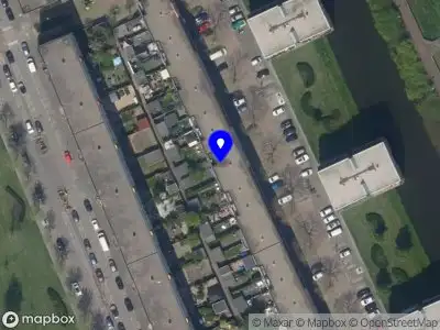 Ambulance met grote spoed naar de Snelfilterweg in Rotterdam