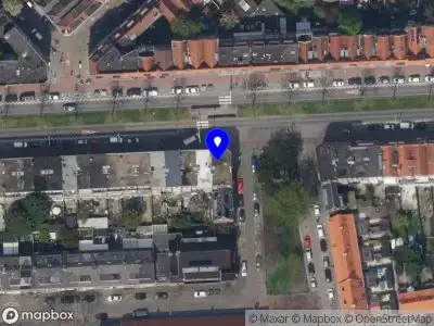 Ambulance met gepaste spoed naar de Strevelsweg in Rotterdam