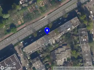 Ambulance met grote spoed naar de Gordelweg in Rotterdam