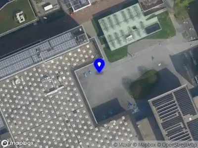 Ambulance met gepaste spoed naar de Landbergstraat in Delft