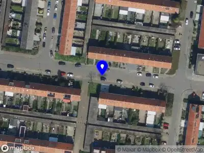 Brandweer met grote spoed naar de Temsestraat in Breda vanwege voertuigbrand