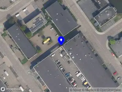 Ambulance met grote spoed naar de Essebaan in Capelle aan den IJssel