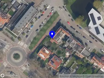 Ambulance met gepaste spoed naar de Van Beethovensingel in Rotterdam