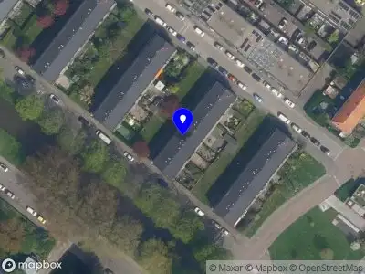 Ambulance met grote spoed naar de Zwaardleliestraat in Rotterdam