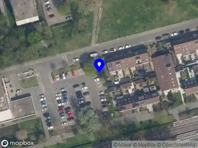 Ambulance met gepaste spoed naar de Dawesweg in Rotterdam