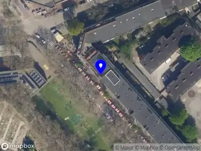 Ambulance met gepaste spoed naar de Rusthoflaan in Rotterdam