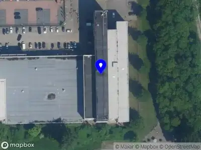 Ambulance met gepaste spoed naar de Aletta Jacobslaan in Amsterdam