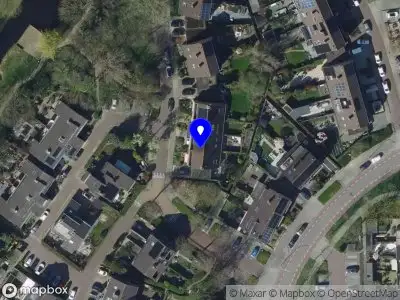 Ambulance met grote spoed naar de Zwaanwijk in Zwijndrecht