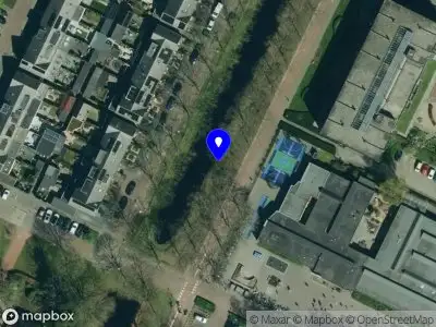 Brandweer met gepaste spoed naar de Van Veldekelaan in Veenendaal vanwege een buitenbrand