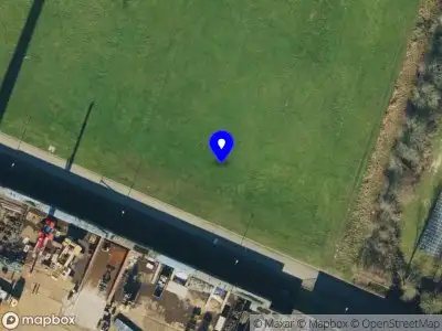 Brandweer met grote spoed naar de Oslokade in Kampen vanwege gebouwbrand