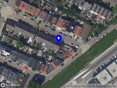 Ambulance met grote spoed naar de Prins Mauritsstraat in Zwijndrecht