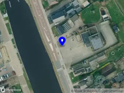 Brandweer met gepaste spoed naar de Nieuwstraat in Daarlerveen vanwege stormschade