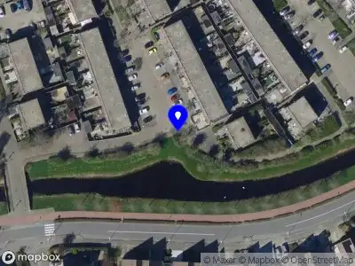 Ambulance met grote spoed naar de Tong in Hellevoetsluis