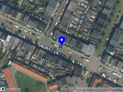 Ambulance met gepaste spoed naar de Esdoornstraat in IJmuiden