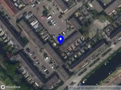 Ambulance met grote spoed naar de Braggaar-de Doesplein in Leiden