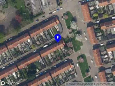 Ambulance met gepaste spoed naar de Floretstraat in Rotterdam