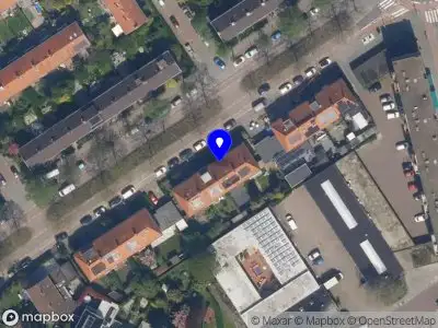 Ambulance met grote spoed naar de 2e Hogenbanweg in Rotterdam