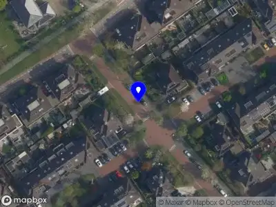 Ambulance met grote spoed naar de Hof van Polanen in Nootdorp