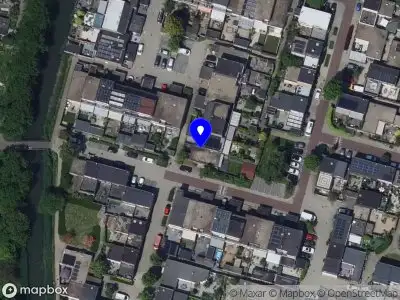 Ambulance met grote spoed naar de Pijnenburg in Dordrecht