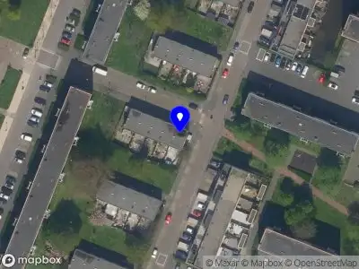 Brandweer met grote spoed naar de Walraven van Hallstraat in Vlaardingen vanwege stankoverlast