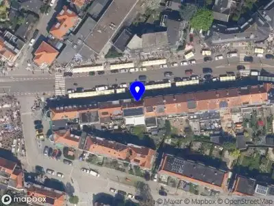 Ambulance met grote spoed naar de Kleiweg in Rotterdam