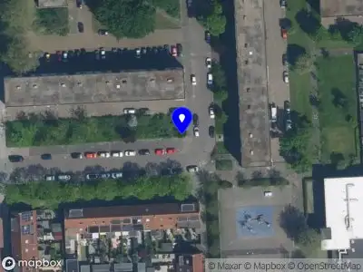 Brandweer met grote spoed naar de Vlielandhof in Haarlem vanwege reanimatie