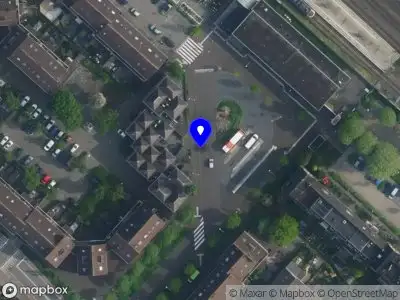 Brandweer met gepaste spoed naar de Stationsplein in Weesp