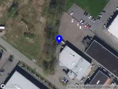 Ambulance, brandweer en politie met grote spoed naar de Vaartveld in Roosendaal vanwege grote brand