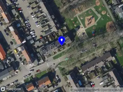 Ambulance met gepaste spoed naar de 's-Gravenweg in Nieuw-Beijerland