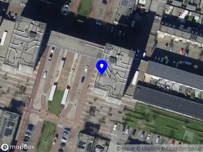 112 melding Ambulance naar de Avenue Carré in Barendrecht