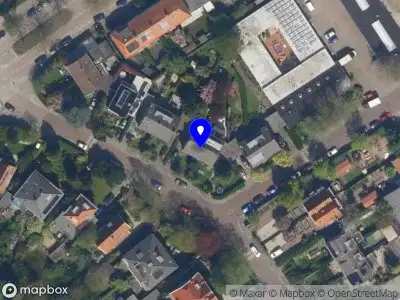 Ambulance met grote spoed naar de Rotterdamse Rijweg in Rotterdam