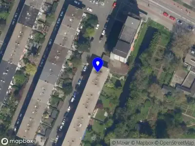 Ambulance met grote spoed naar de Ramlehstraat in Rotterdam