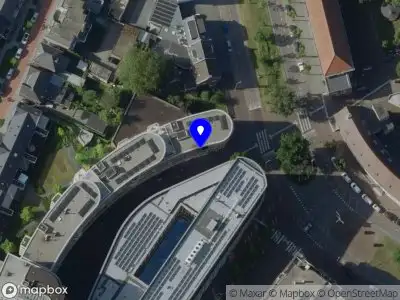 Ambulance met grote spoed naar de Stadhuispassage in Weert