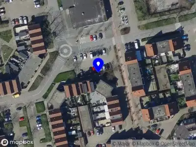 Ambulance met grote spoed naar de De Brinio in Hellevoetsluis