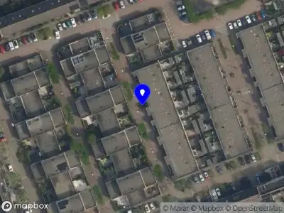 Ambulance met grote spoed naar de Cederzoom in Zoetermeer