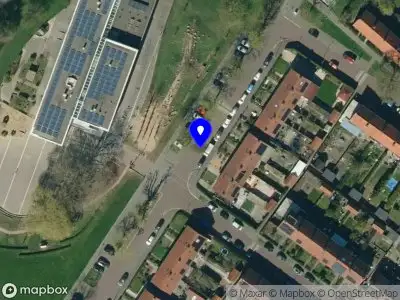 Brandweer met gepaste spoed naar de Lupinestraat in Arnhem vanwege waarnemen gaslucht