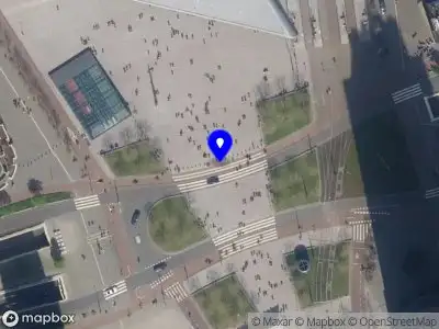 Brandweer met grote spoed naar de Stationsplein in Rotterdam