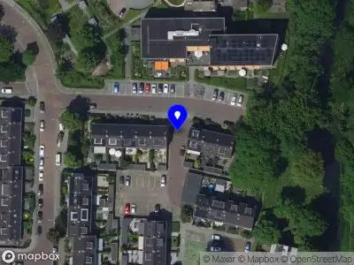 Ambulance met grote spoed naar de Algolring in Dordrecht