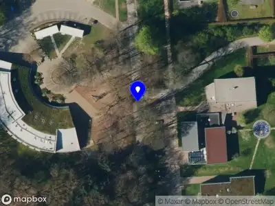 Brandweer met gepaste spoed naar de Utrechtseweg in Arnhem vanwege waarnemen gaslucht