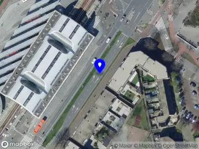 Ambulance met grote spoed naar de Ruwaard van Puttenweg in Spijkenisse