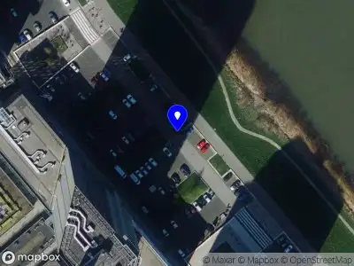 Ambulance met gepaste spoed naar de Hongerlandsedijk in Spijkenisse