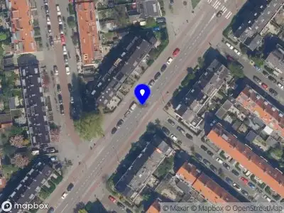 Ambulance met grote spoed naar de Rozenlaan in Rotterdam