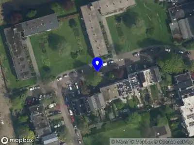 Ambulance met grote spoed naar de Hendrik Marsmanlaan in Delft