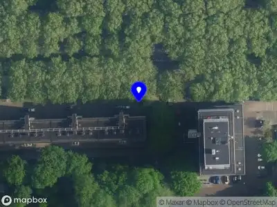 Brandweer met grote spoed naar de Van Nijenrodeweg in Amsterdam vanwege afhijsen patient