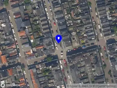 Ambulance met gepaste spoed naar de Callenburgstraat in Vlaardingen