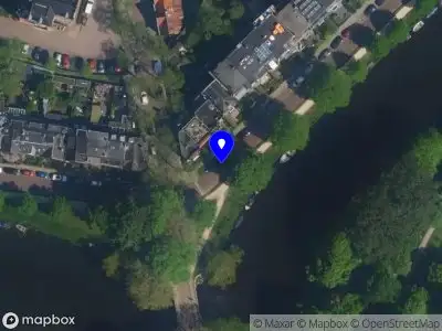 Ambulance met gepaste spoed naar de Schotersingel in Haarlem