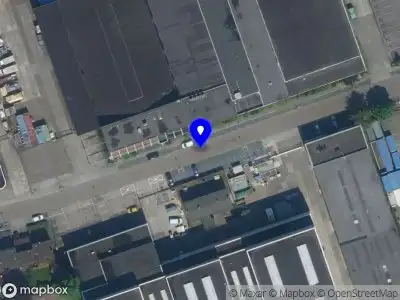 Ambulance met grote spoed naar de Vredeweg in Zaandam